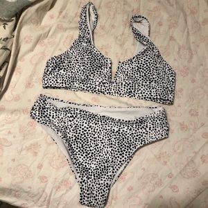 NEW! Small black and white dot bikini
